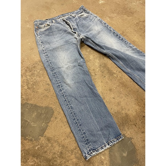 Vintage Levis 501 Jeans Mens 38x28 Light Blue Straight Leg Button Fly USA 90s - Picture 2 of 16